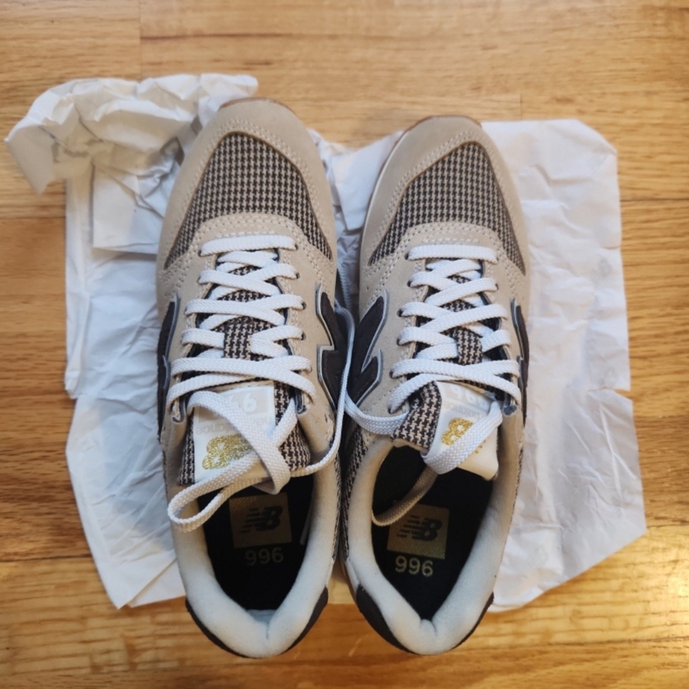 New Balance Women's Taupe&Brown 996 Sneakers